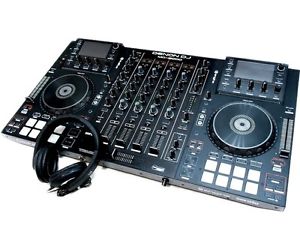 DENON MCX8000 DJ equipment With Headphones S2135272