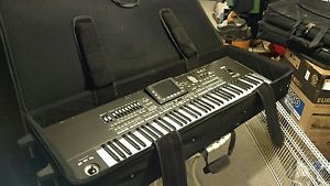 Korg Pa3X 76 Keyboard Synthesizer