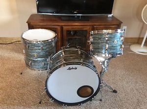 Vintage Ludwig Blue Oyster Kit! 22x12, 13x9 and 16x16!  Amazing condition!