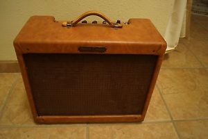 1958 Fender Deluxe Tweed 5E3 Vintage Tube Amplifier