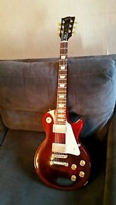 gibson les paul studio