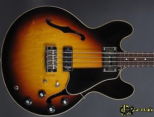 1968 Gibson EB 2 D Bass  - Sunburst -