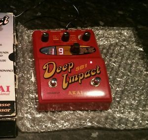 Akai Deep Impact SB-1 Bass Synthesizer Pedal