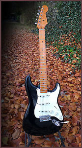 Fender Stratocaster 50's Blackie,Kloppmann-Set,neue Bünde,neues Vintage Tremolo