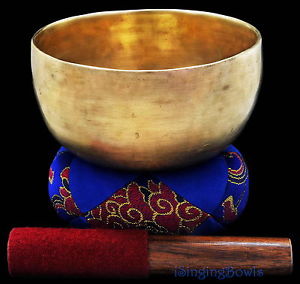 Antique Tibetan Singing Bowl: Thado 6 7/8", ca. 17th Century, A+8 & D#+10. VIDEO