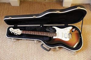 Fender American Standard Stratocaster HSS, 3 Colour Sunburst