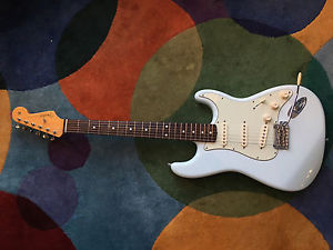 Fender Classic Player 60s Stratocaster Electric Guitar