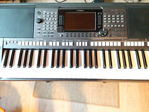 Yamaha PSR S 770 inkl. Restgarantie und Expansion Pack