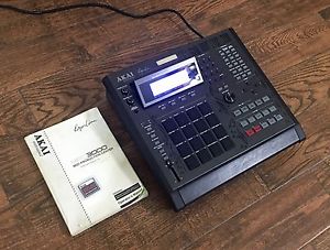 MINT Akai MPC 3000 LE,Max Ram,Zip,Vailixi,CF Reader, BRIGHT LED Screen!,
