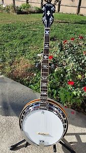 Washburn B16 Banjo with 5th String Capo - 1984 made in Japan