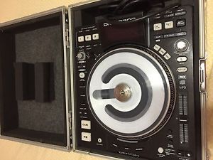 Denon DN-S3700Turntable-in Cases