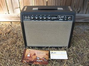 VINTAGE 1965 FENDER VIBRO CHAMP AMP W/ ORIGINAL MANUAL & WARRANTY CARD