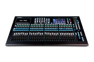 Allen & Heath QU-32C 38 In/28 Out Compact Digital Mixer, Chrome Edition