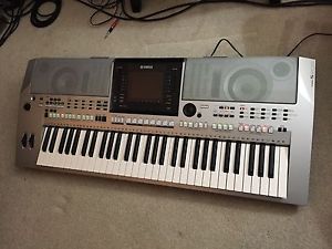 Yamaha PSR-s900
