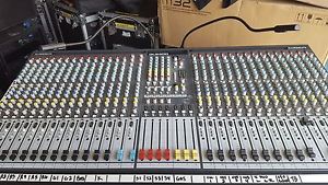 allen heath Gl 2400-32 Mixer With Flight Case Very Clean
