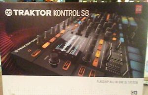 Native Instruments Traktor Kontrol S8 All-In-One DJ Controller