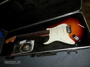 Fender American Deluxe Stratocaster Left Handed BRAND NEW NEVER PLAYED