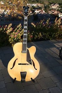 D'Aquisto New Yorker 17" Archtop Natural Blonde Highly Figured