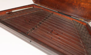 ANTIQUE HAND CRAFTED ZITHER: Grain Painted Exterior 14 sets of strings Intrument