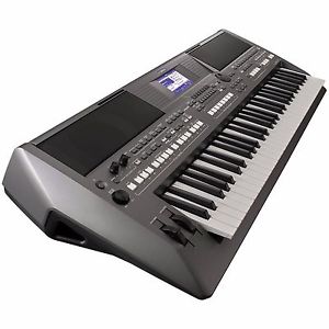 Yamaha PSR-S670 - 61 Key Workstation Piano Keyboard NEW EXPRESS DELIVERY UK