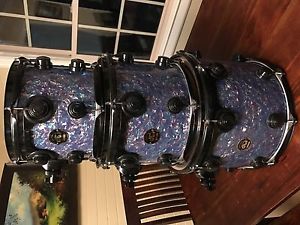 DW TOMS---10/12/14 w/new Tuxedo Bags---STAMPED APRIL 12, 2000