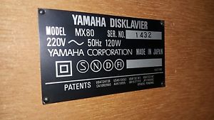 YAMAHA DISKLAVIER UPRIGHT PIANO