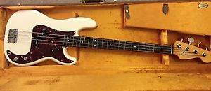 Fender American Vintage ‘62 Precision Bass- Nitro Finish