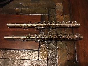2 Yamaha 285SII Flutes