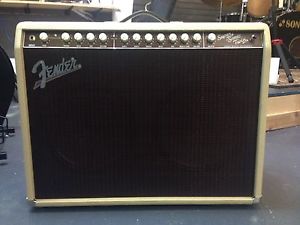 Fender Super Sonic Twin Combo 100 WATT Tube Guitar Amplifier - Blonde/Oxblood