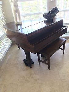 story clark piano Baby Grand Piano