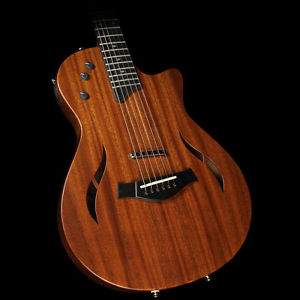 Used Taylor T5z Classic Acoustic/Electric Hybrid Guitar Natural