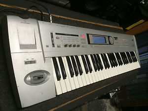 MINT Korg Triton LE 61 key Workstation Synth /keyboard/16meg/LE61 //ARMENS