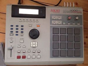 AKAI MPC 2000 XL | externes Laufwerk & Festplatte