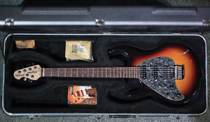 Musicman Silhouette Special HSS Left Hand Guitar Gitarre