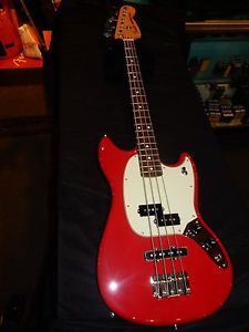 Fender Mustang PJ Bass RW Fingerboard Torino Red
