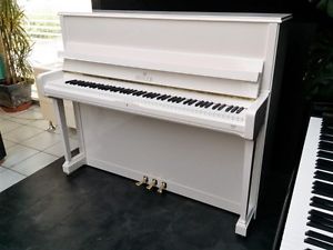Seiler-Klavier, weiß poliert, Baujahr 1985, Made in Germany, Renner