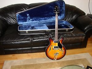 Vintage 1967 Yamaha SA-30T Semi-Hollow Electric Guitar