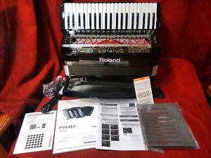 Used Black Roland FR-8X Digital Accordion FR 8X Reedless Made in Italy