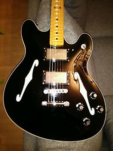 Fender starcaster guitar Brand New black