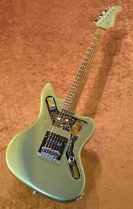 Fernandes JG-hide Model Gold w/hard case F/S Guitar Bass from Japan #E1000