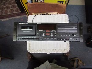Tascam CC-222- Professional CD / Cassette Combo Recorder