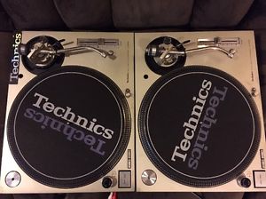 Technics 1200 M3D Turntables