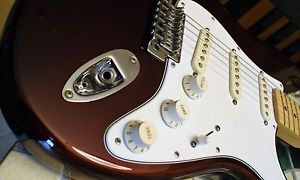 FENDER STANDARD STRATOCASTER AND FENDER CASE ULTRA MINT CONDITION!