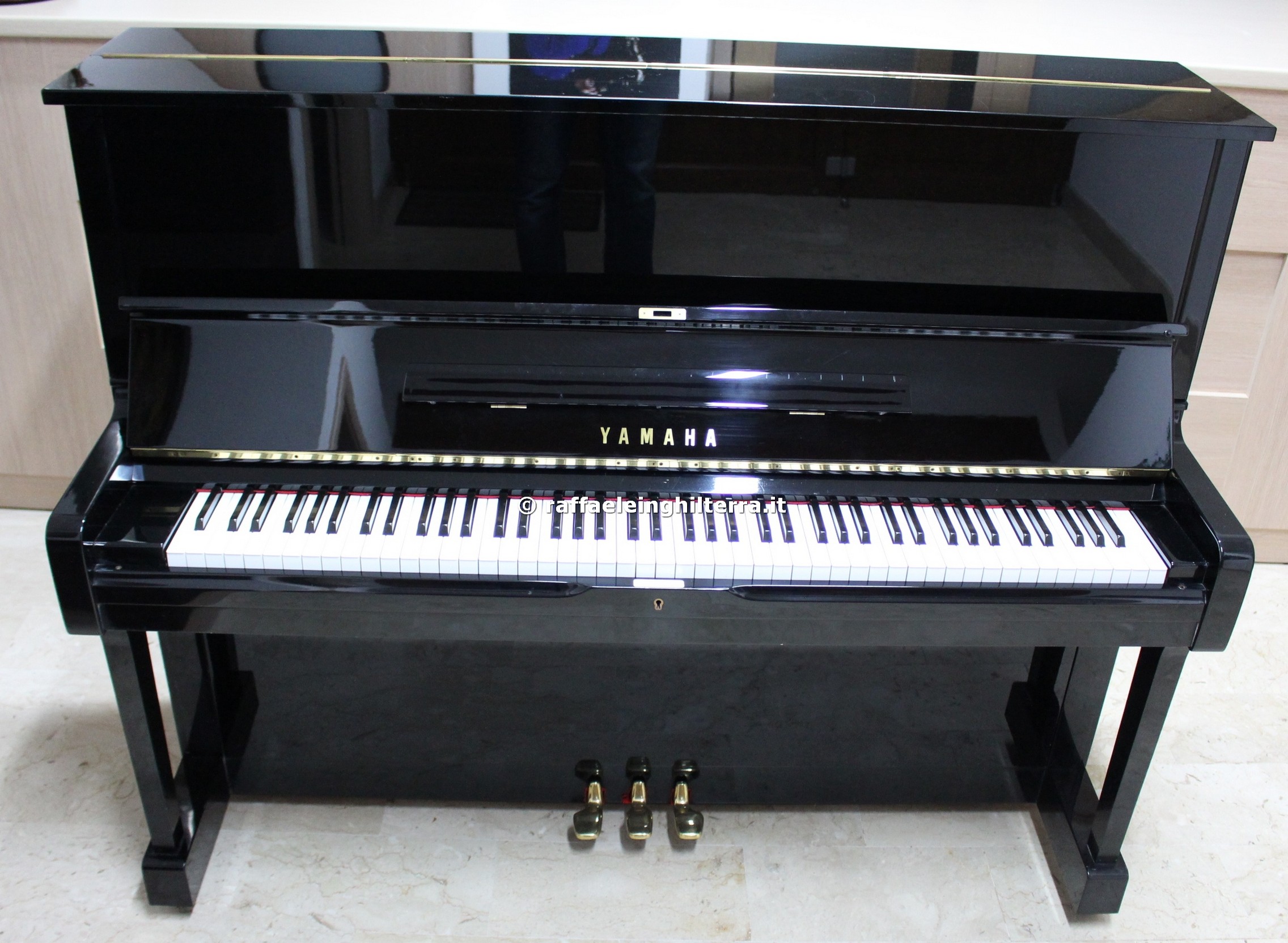 Yamaha U1H nero Pianoforte usato 1871874