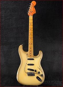 Fender USA 1980 Stratocaster Antigua / Maple Used w / Hard case