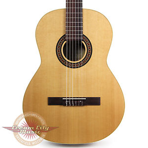 Brand New La Patrie Collection Cedar Rosewood Classical Guitar Bundle Hard Case