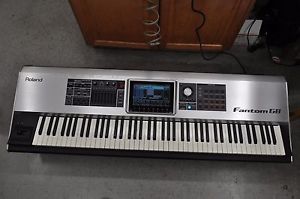 Roland Fantom G8 88‑Key Workstation Synthesizer Keyboard GREAT CONDITION FREE SH