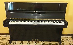 Pianoforte STEINBERG verticale nero