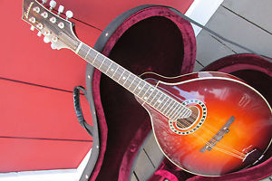 Eastman MD-604-SB Solid Wood O Hole Mandolin w/ HSC