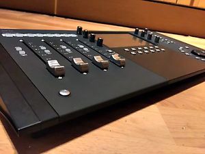 Avid Artist Control (Barely Used) (Mint Condition)